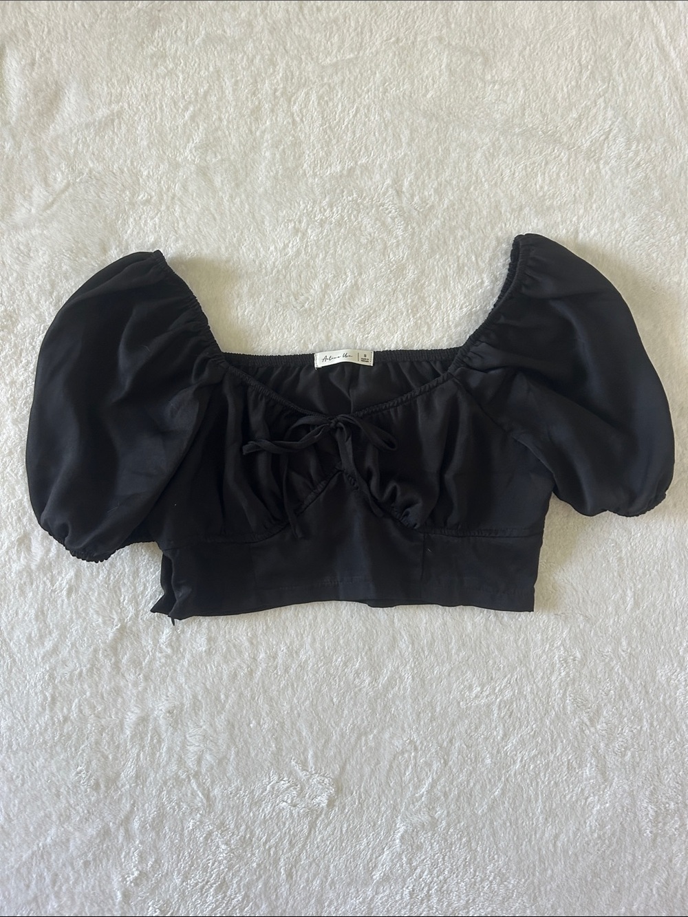 Black Puff Sleeve Crop Top